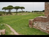 06085 ostia - regio iv - insula x - terme di porta marina (iv,x,1-2) - palaestra (p) - blick von suedwesten.jpg